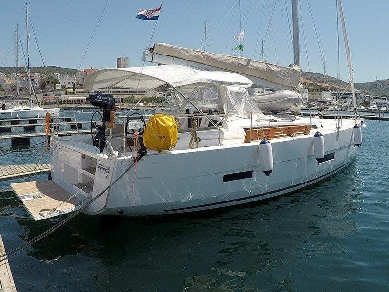 Dufour 430 GL, Sweetest taboo | Noleggio di Yacht Croazia