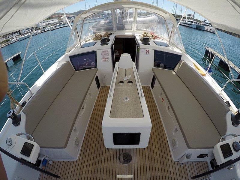 Dufour 430 GL, Sweetest taboo | Noleggio di Yacht Croazia