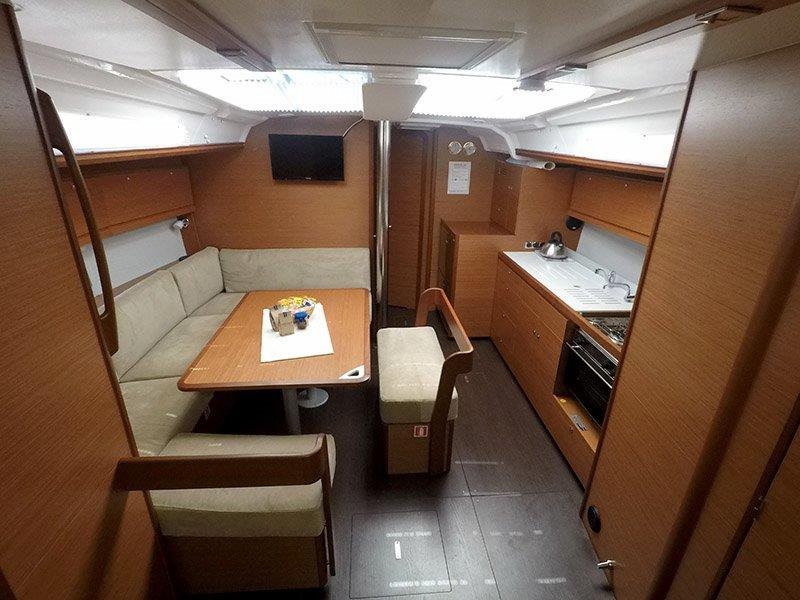 Dufour 430 GL, Sweetest taboo | Noleggio di Yacht Croazia