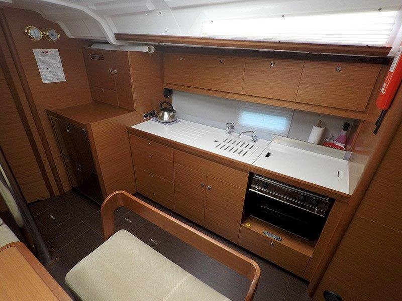Dufour 430 GL, Sweetest taboo | Noleggio di Yacht Croazia