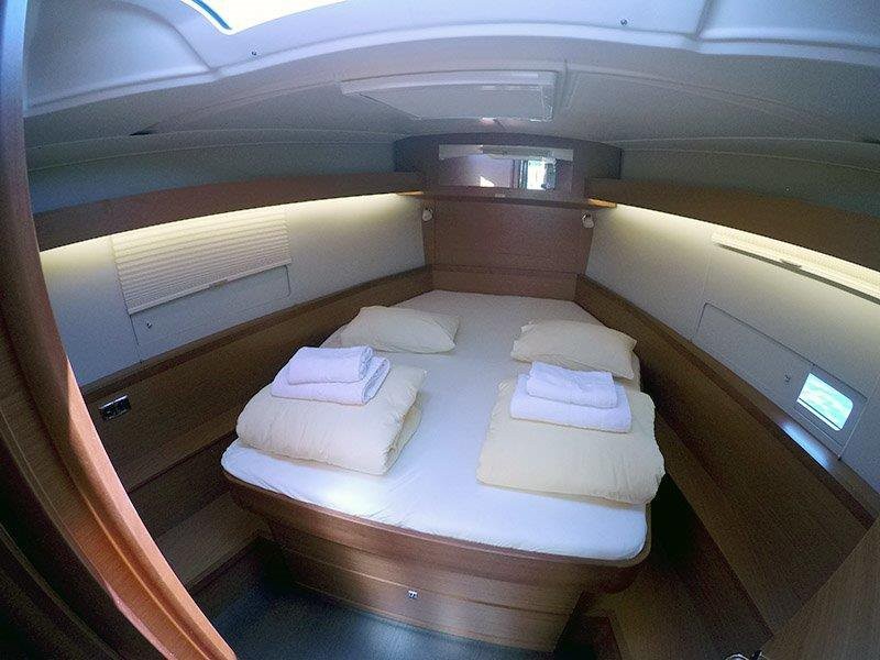 Dufour 430 GL, Sweetest taboo | Noleggio di Yacht Croazia