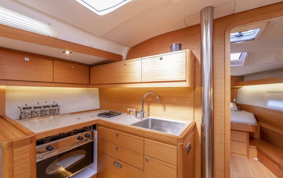Dufour 430 GL, ARUNA | Yacht Charter Croatia