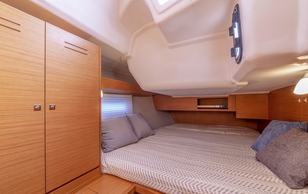 Dufour 430 GL, ARUNA | Yacht Charter Croatia