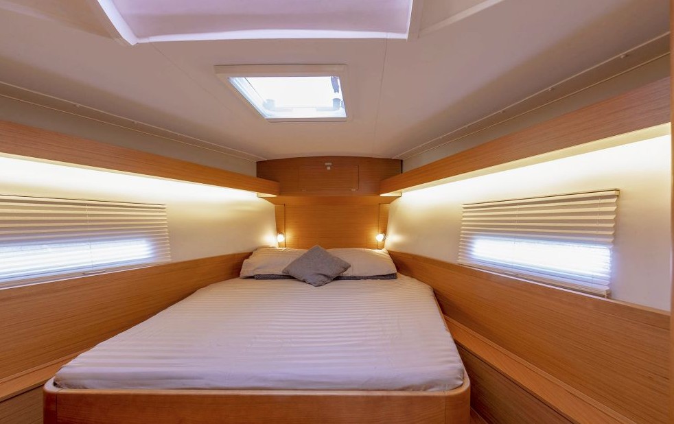 Dufour 430 GL, ARUNA | Yacht Charter Croatia