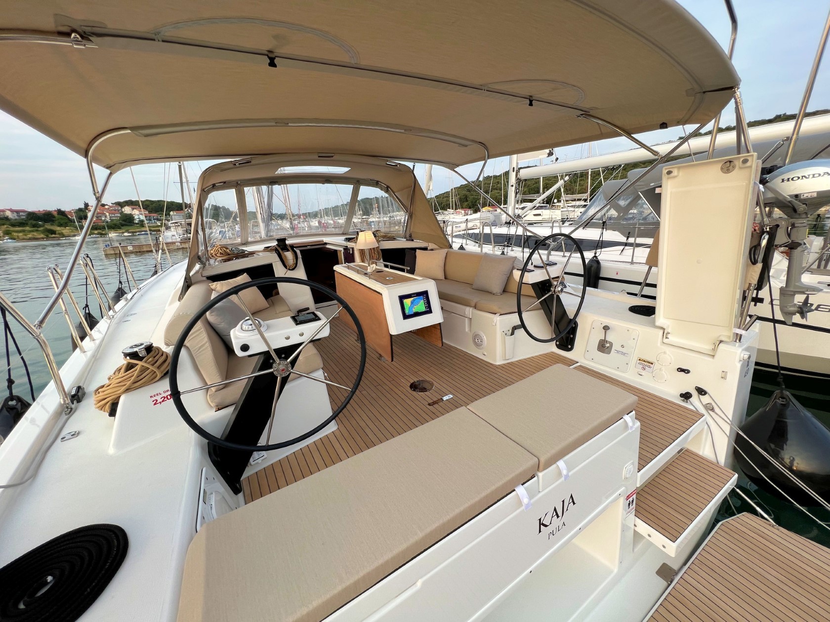 Dufour 430 GL, Kaja | Yachtcharter Kroatien