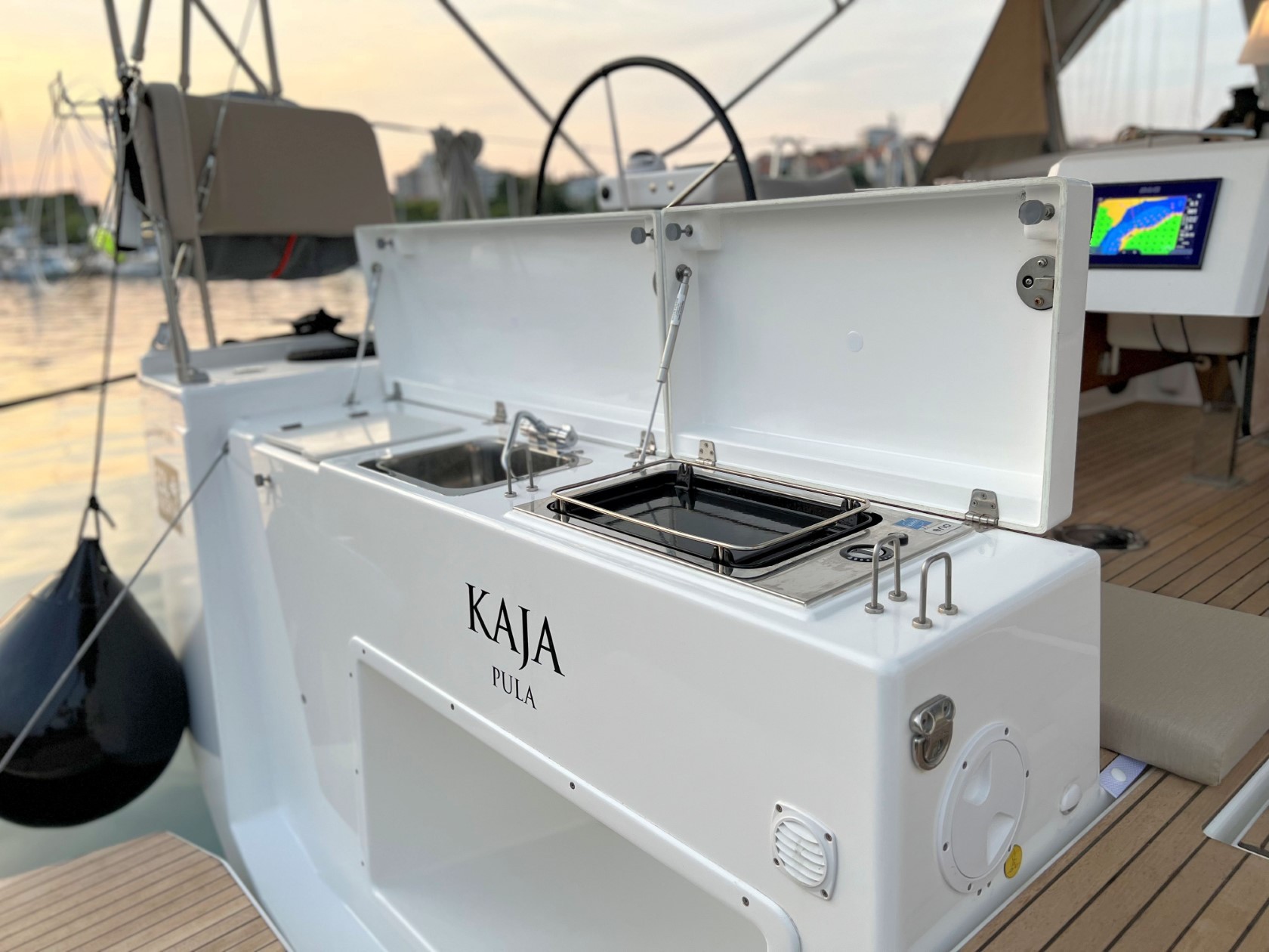 Dufour 430 GL, Kaja | Yachtcharter Kroatien