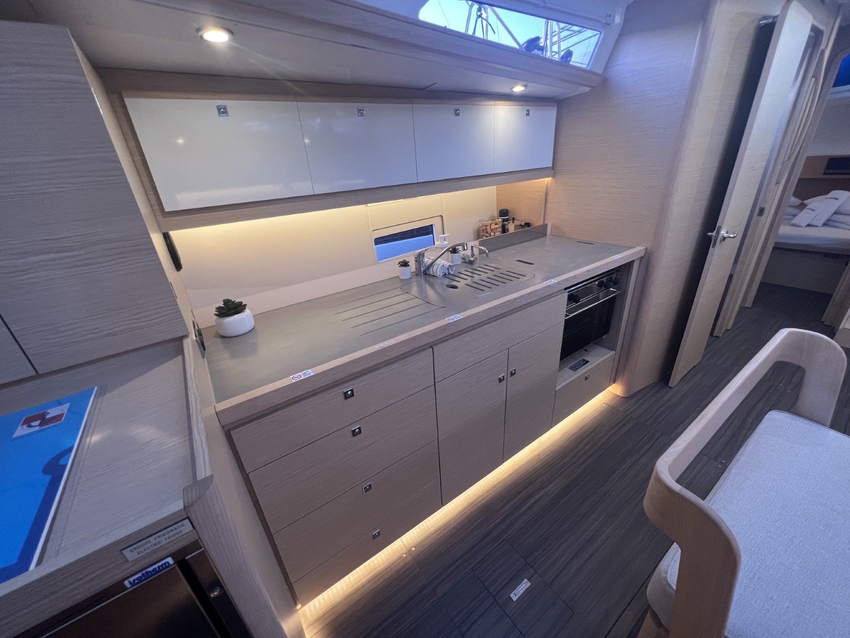 Dufour 430 GL, Kaja | Yachtcharter Kroatien
