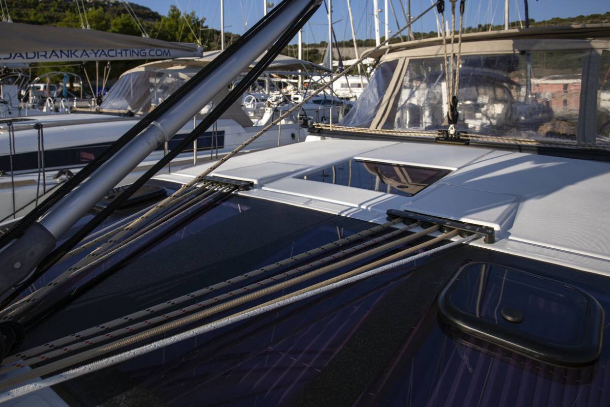 Dufour 430 GL, Sea Cloud 1 | Yacht Charter Croatia