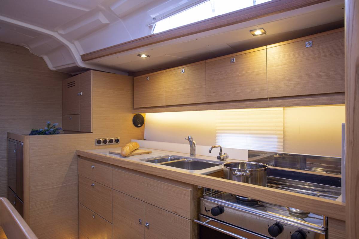 Dufour 430 GL, Sea Cloud 1 | Yacht Charter Croatia