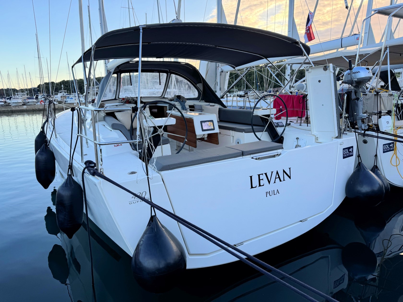 Dufour 430 GL, Levan | Yacht Charter Croatia