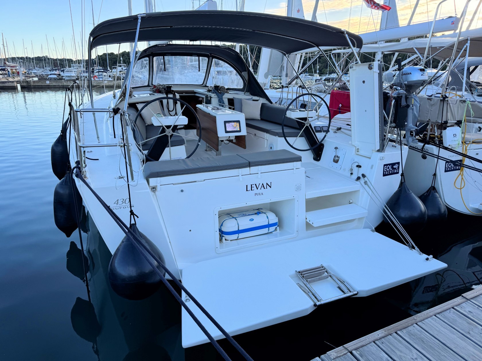 Dufour 430 GL, Levan | Yacht Charter Croatia