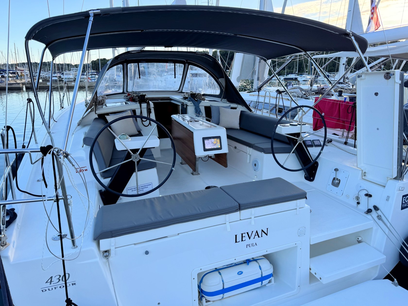 Dufour 430 GL, Levan | Yacht Charter Croatia