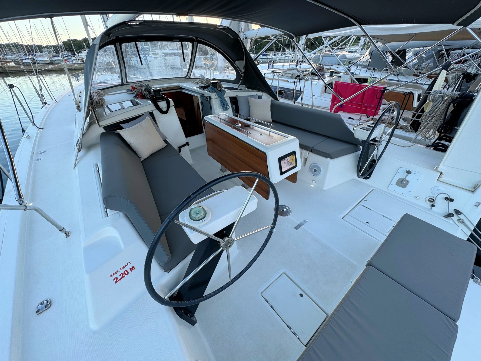 Dufour 430 GL, Levan | Yacht Charter Croatia
