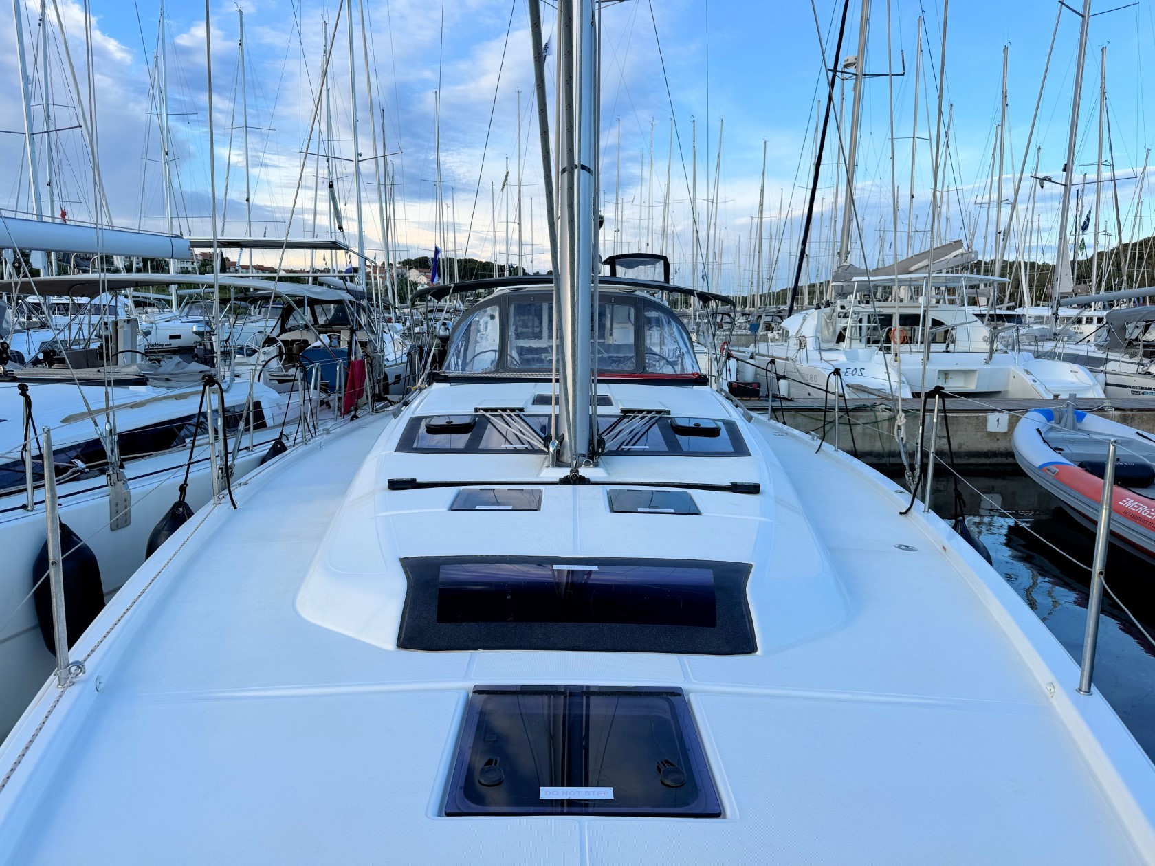 Dufour 430 GL, Levan | Yacht Charter Croatia