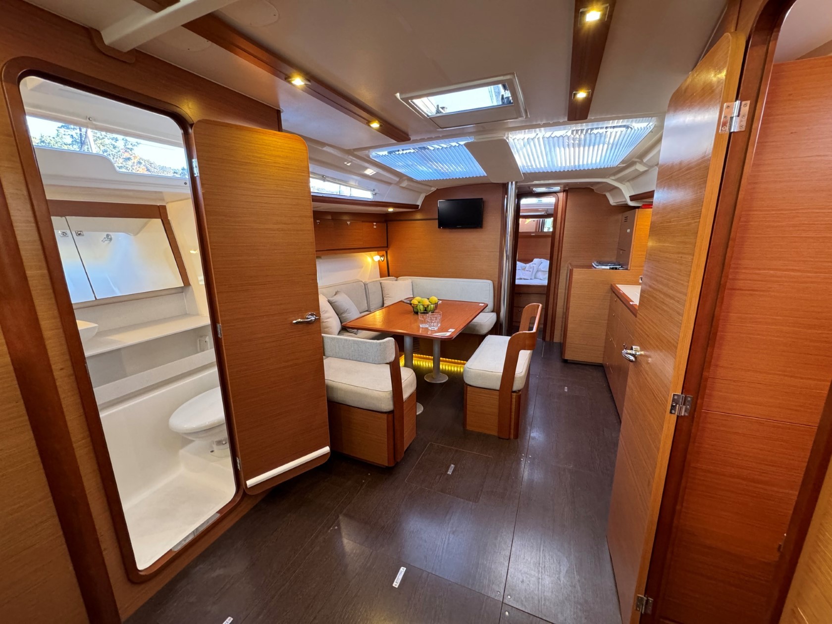 Dufour 430 GL, Levan | Yacht Charter Croatia