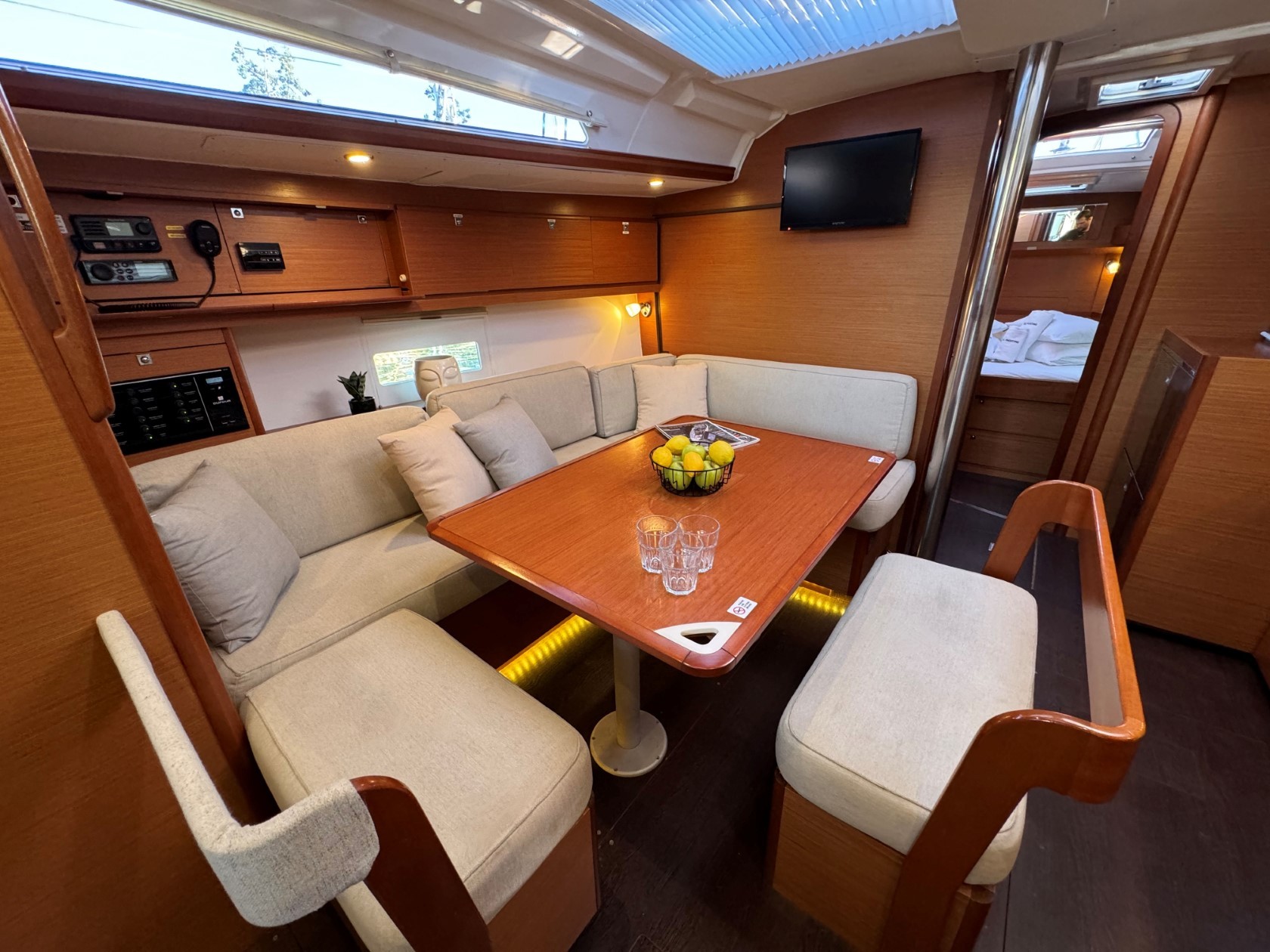 Dufour 430 GL, Levan | Yacht Charter Croatia