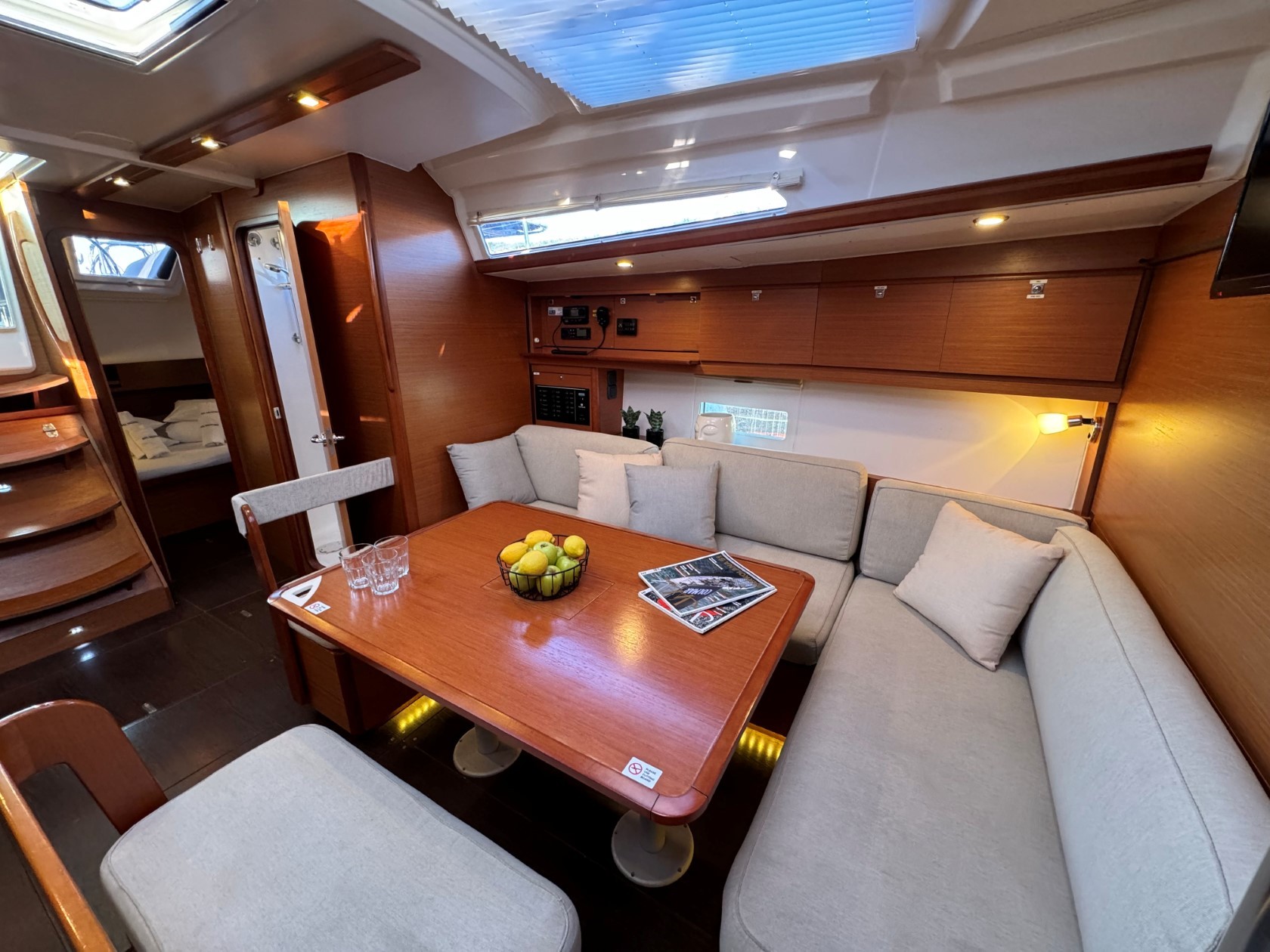 Dufour 430 GL, Levan | Yacht Charter Croatia