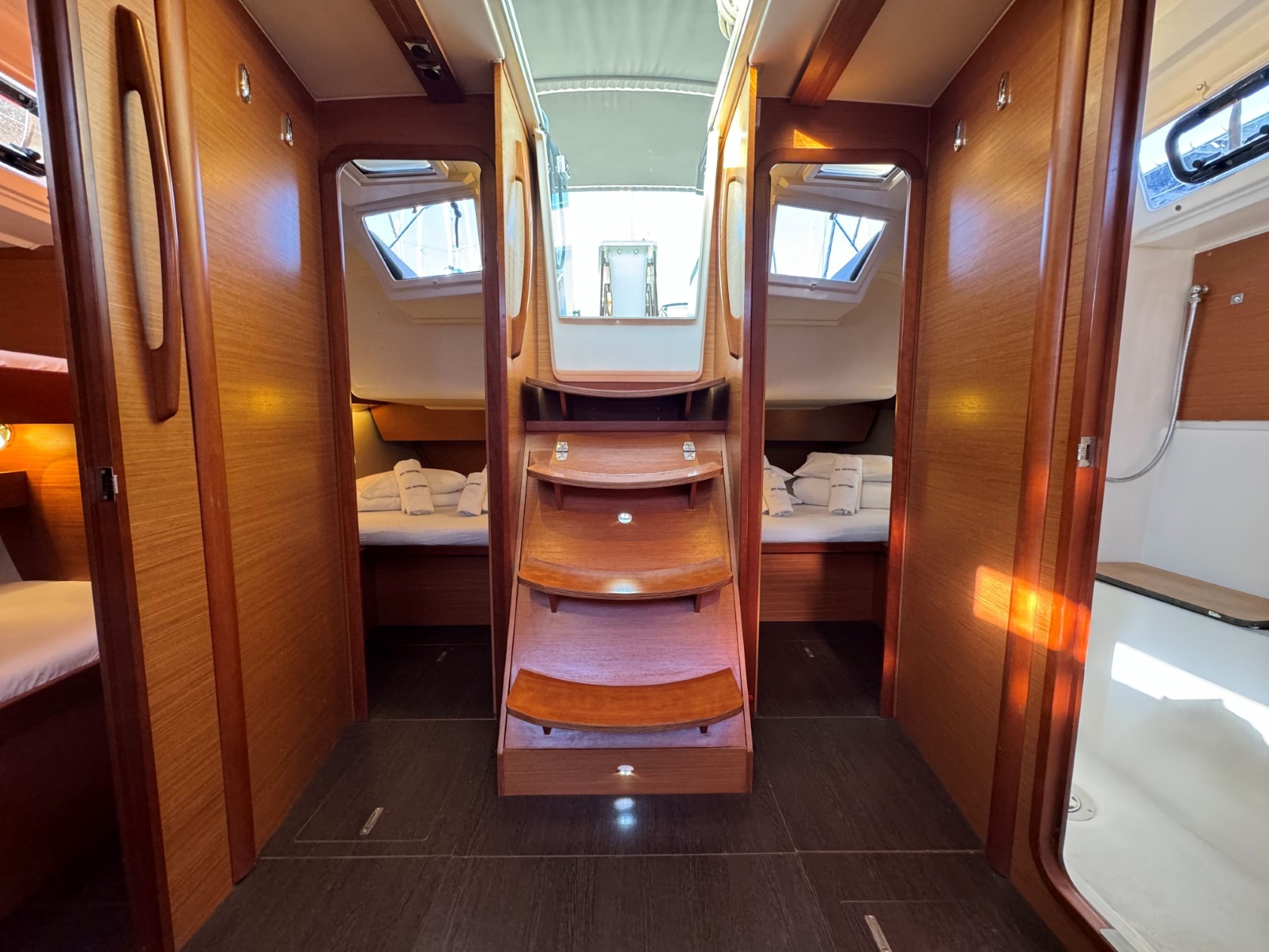 Dufour 430 GL, Levan | Yacht Charter Croatia