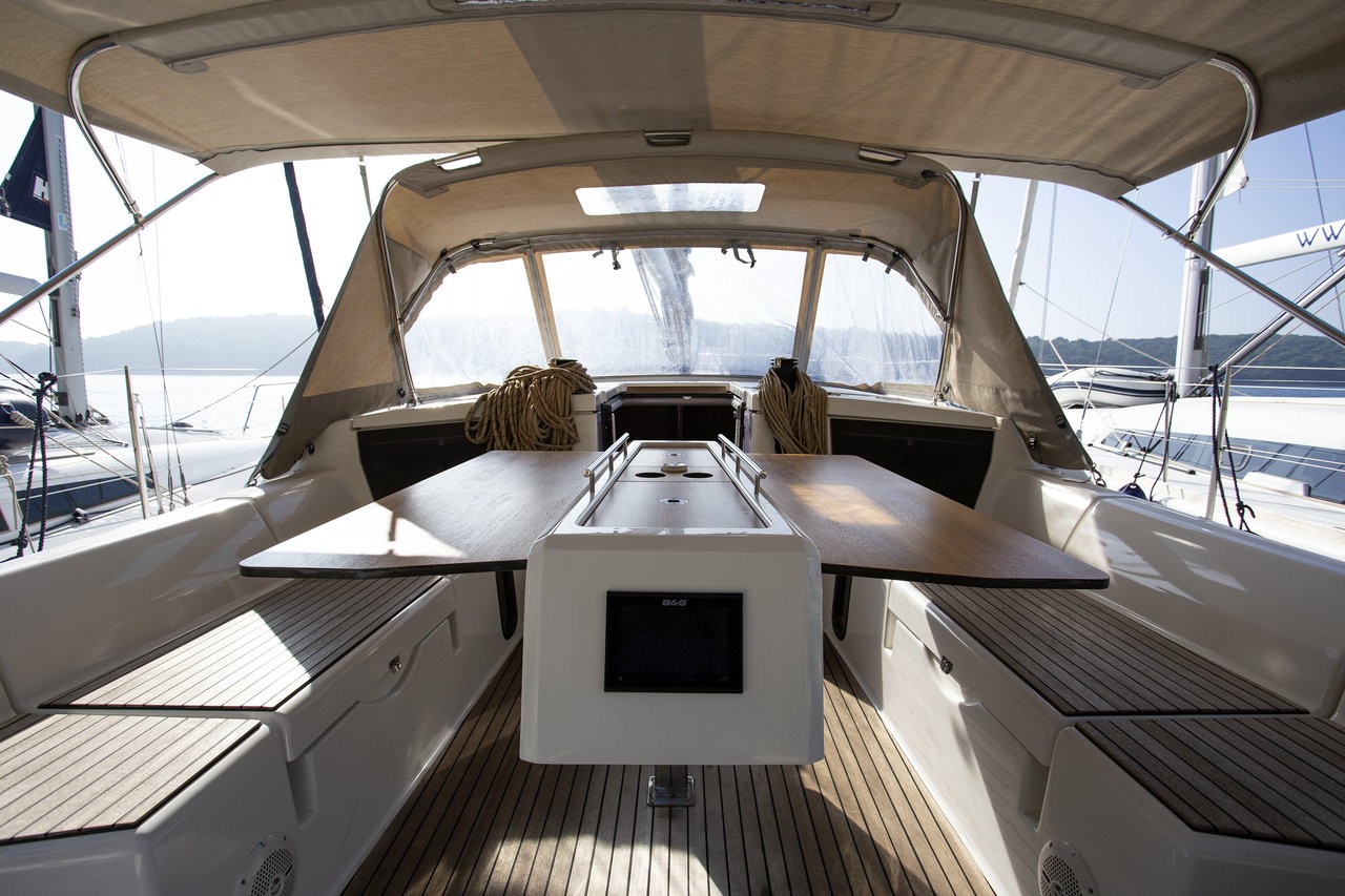 Dufour 430 GL, Lana V | Yacht Charter Croatia