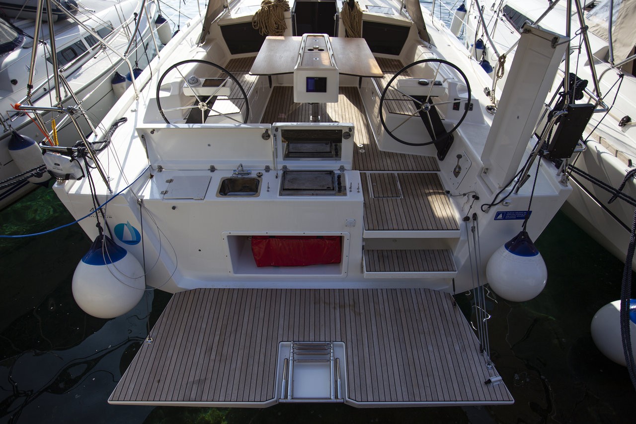 Dufour 430 GL, Lana V | Yacht Charter Croatia