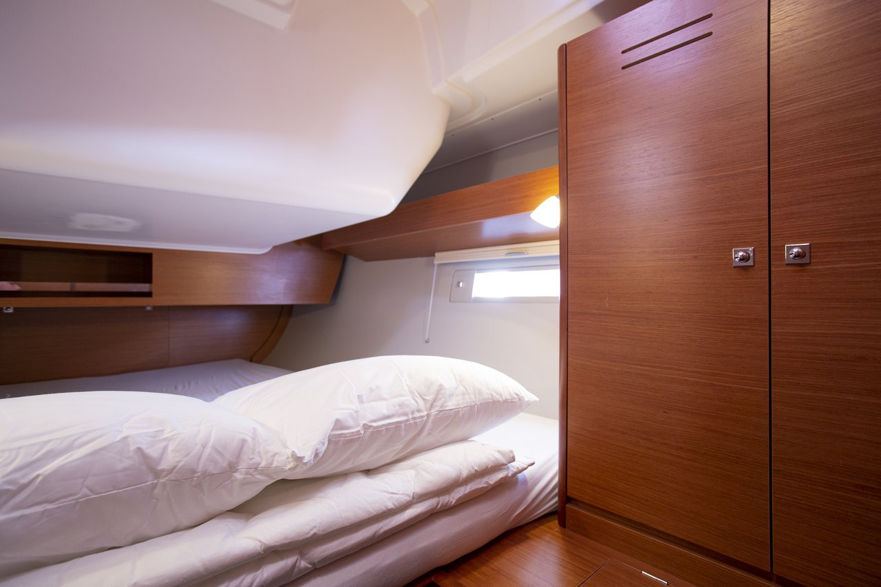 Dufour 430 GL, Lana V | Yacht Charter Croatia