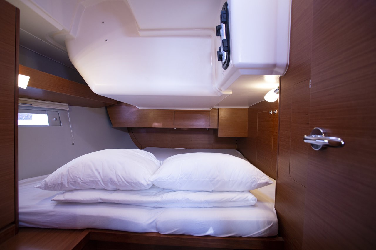 Dufour 430 GL, Lana V | Yacht Charter Croatia