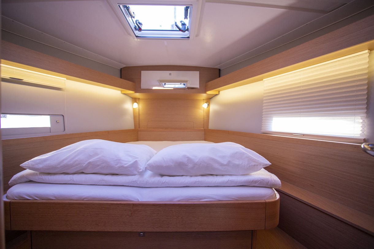 Dufour 430 GL, Sea Cloud 1 | Yacht Charter Croatia