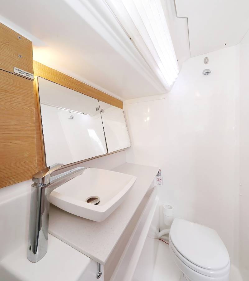 Dufour 430 GL, Adriatic Office | Yacht Charter Croatia