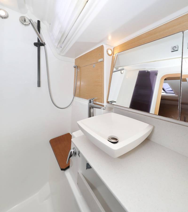 Dufour 430 GL, Adriatic Office | Yacht Charter Croatia