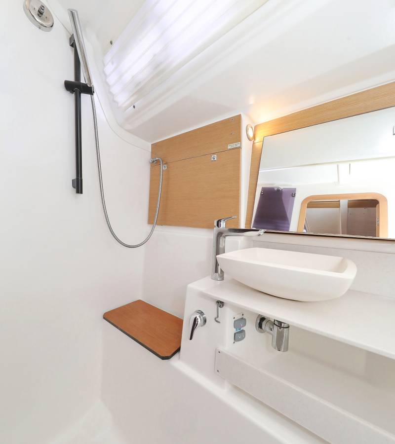 Dufour 430 GL, Adriatic Office | Yacht Charter Croatia