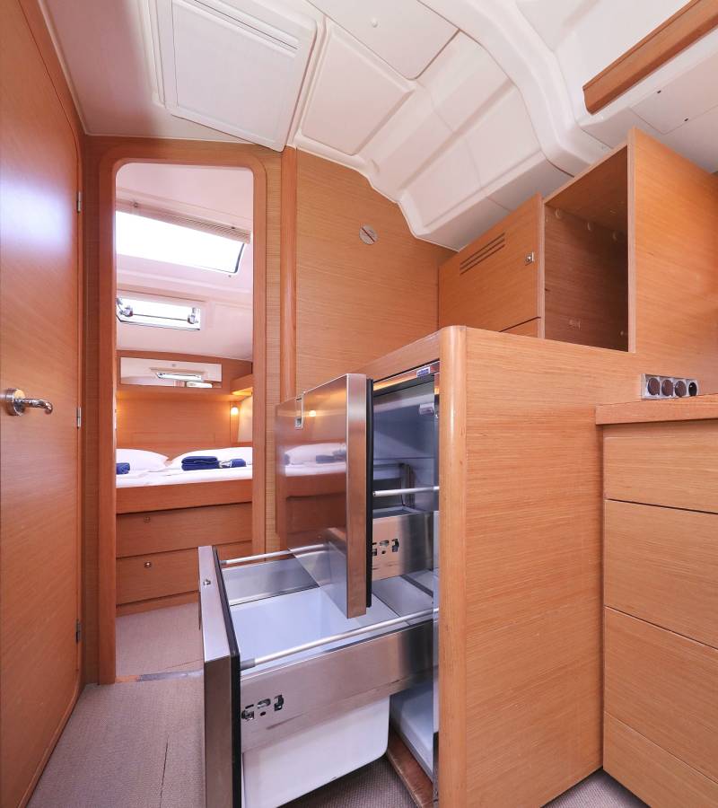 Dufour 430 GL, Adriatic Office | Yacht Charter Croatia