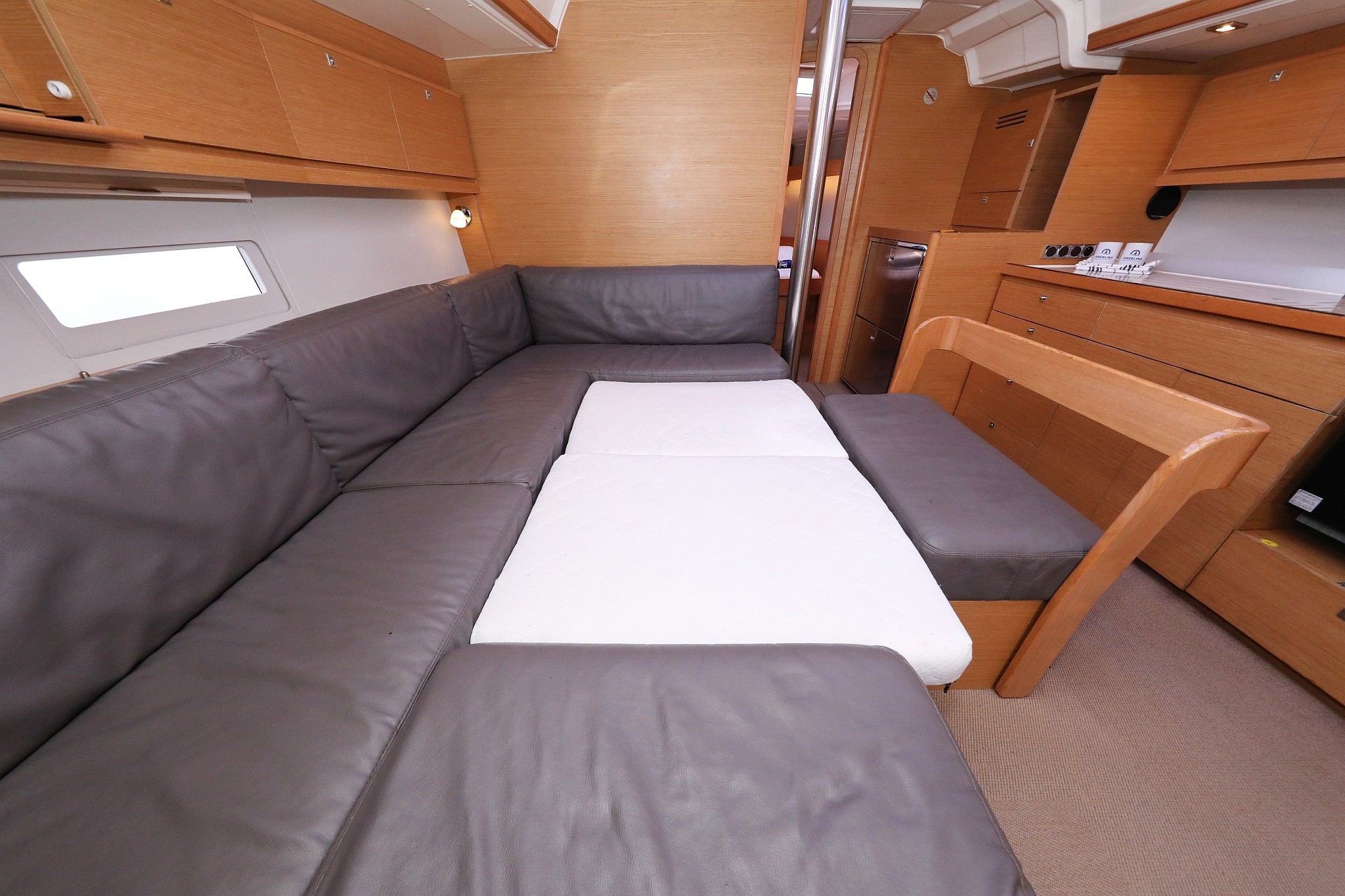 Dufour 430 GL, Adriatic Office | Yacht Charter Croatia