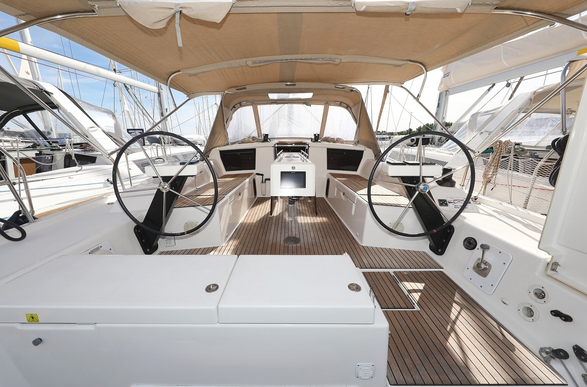Dufour 430 GL, Friendship | Yacht Charter Croatia