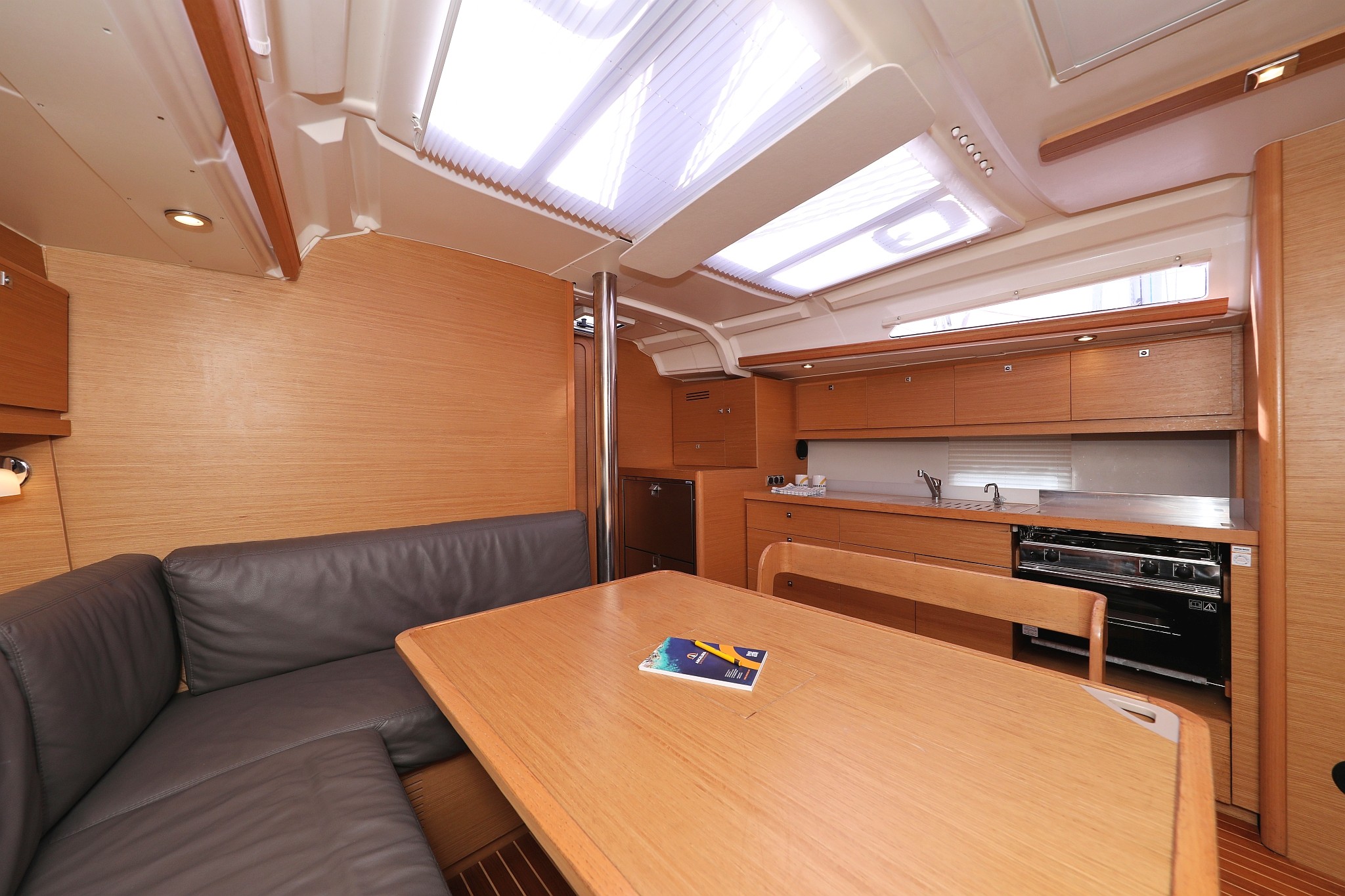 Dufour 430 GL, Air Princess | Yachtcharter Kroatien