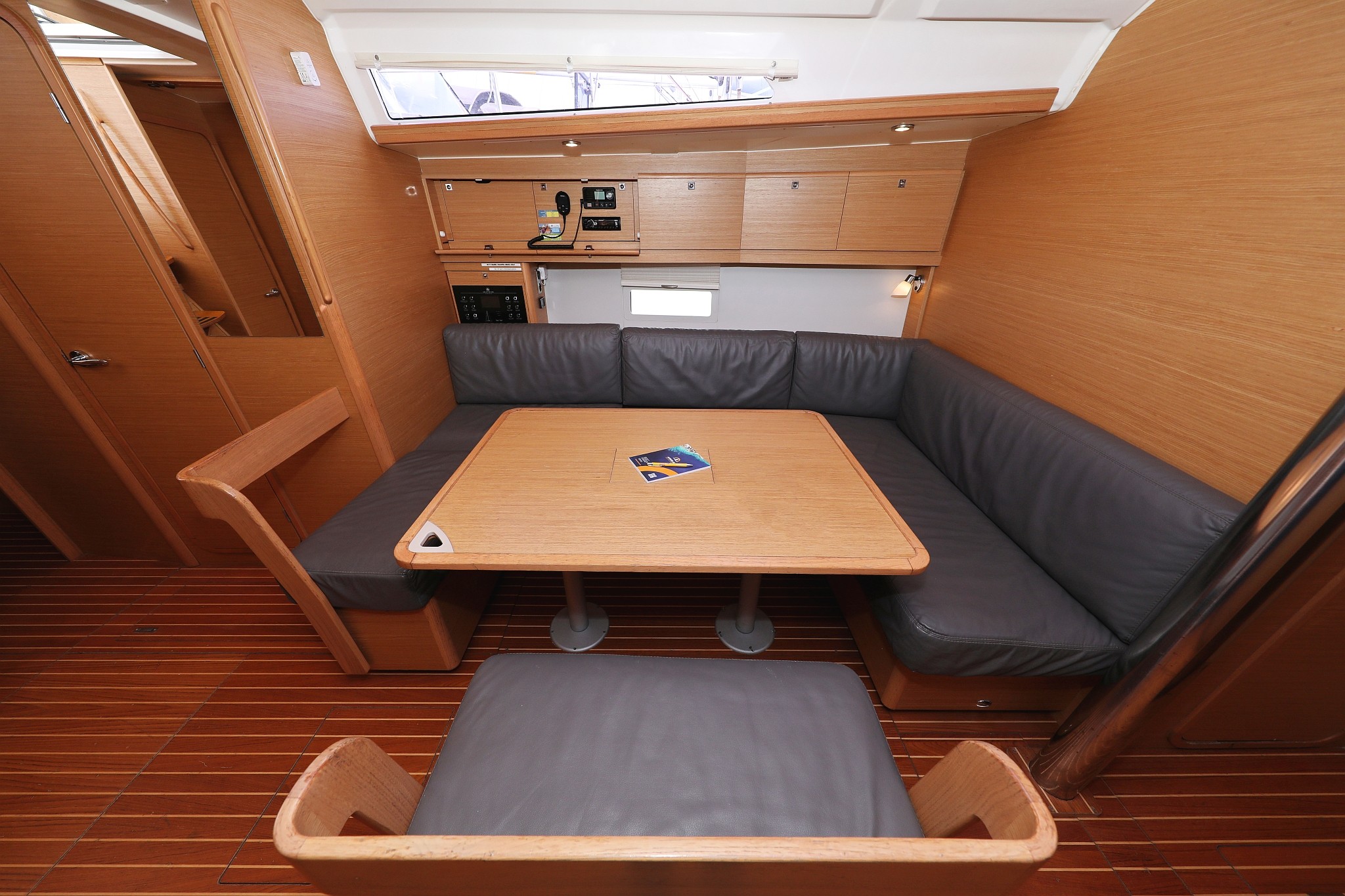 Dufour 430 GL, Air Princess | Yachtcharter Kroatien