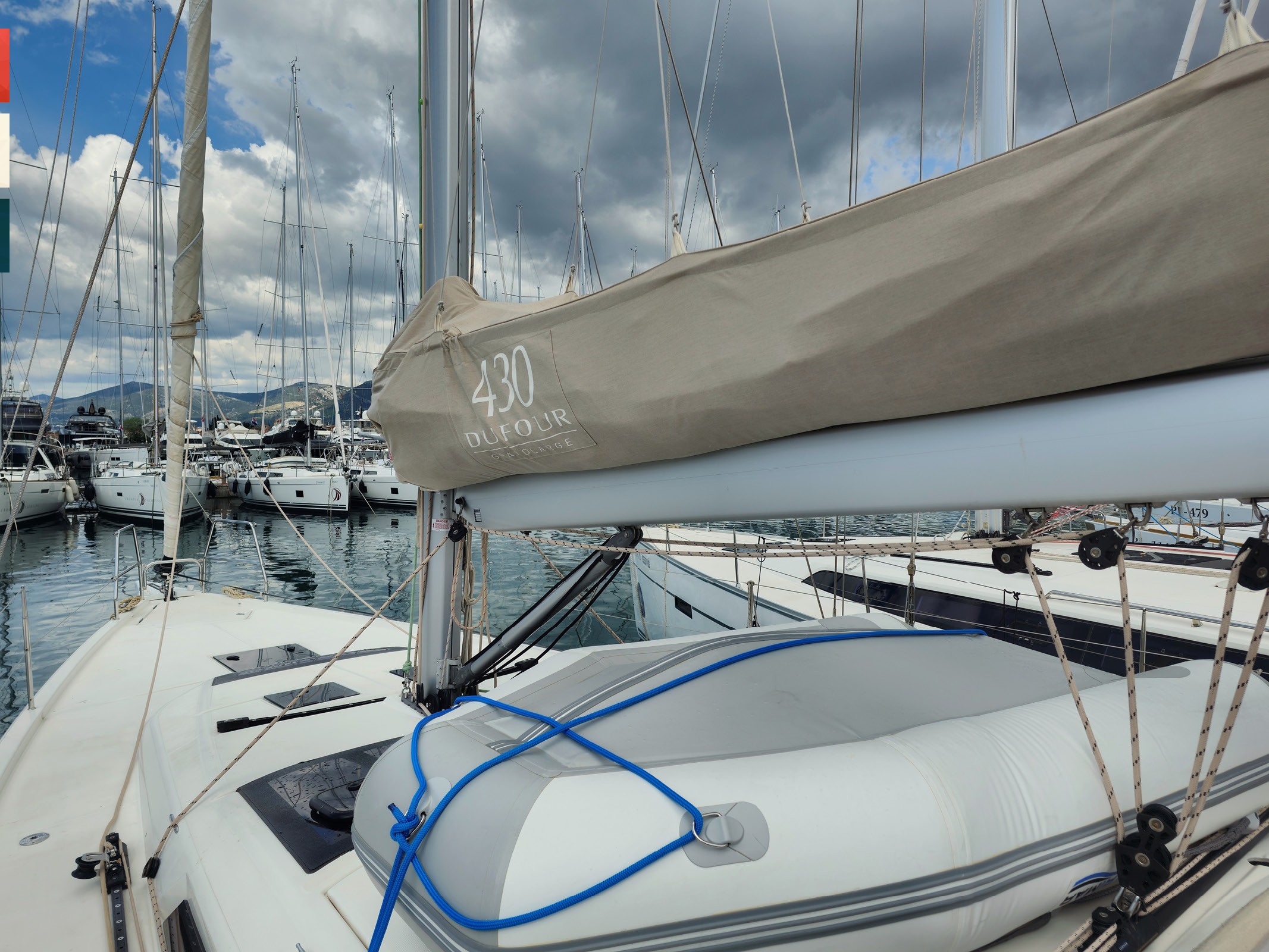 Dufour 430 GL, Moderato | Noleggio di Yacht Croazia