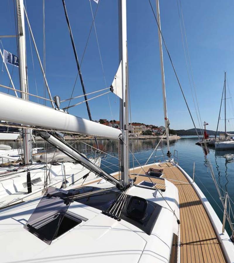 Dufour 430, Marista | Yacht Charter Croatia