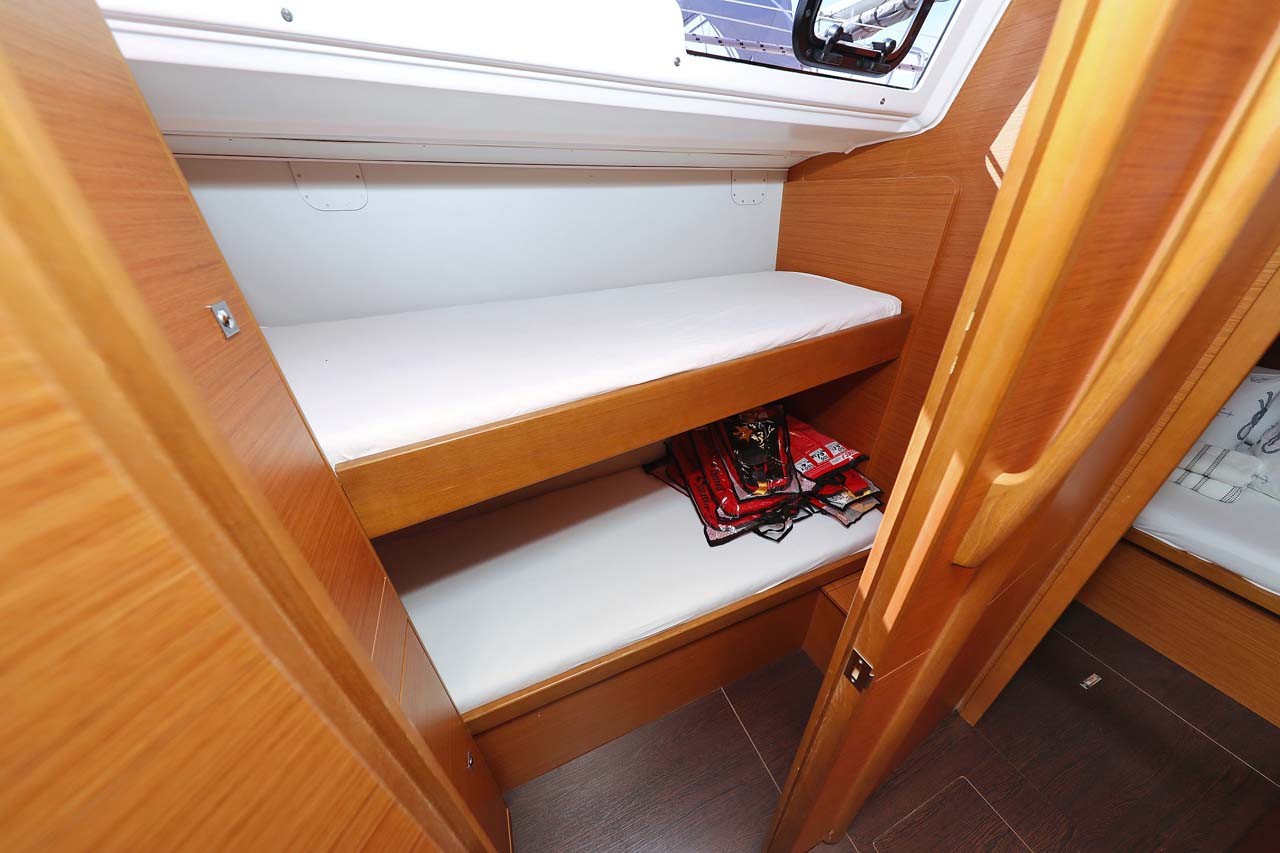 Dufour 430, Marista | Yacht Charter Croatia