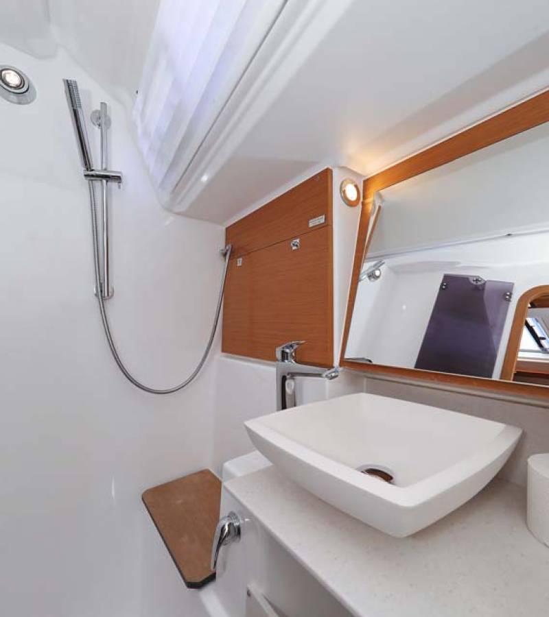 Dufour 430, Marista | Yacht Charter Croatia
