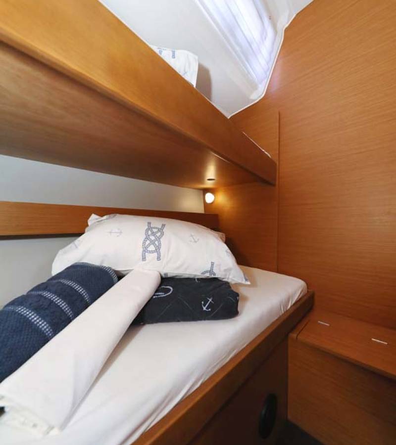 Dufour 430, Lucia 1 | Yacht Charter Croatia