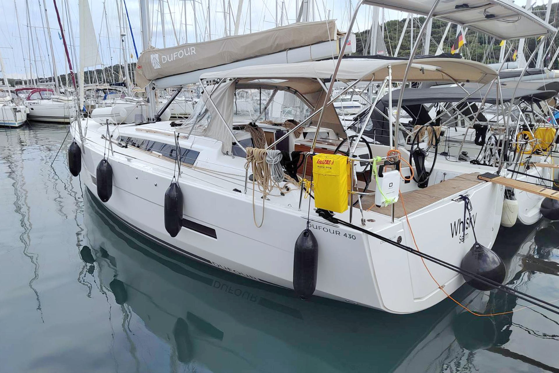 Dufour 430, Whisky | Yacht Charter Croatia