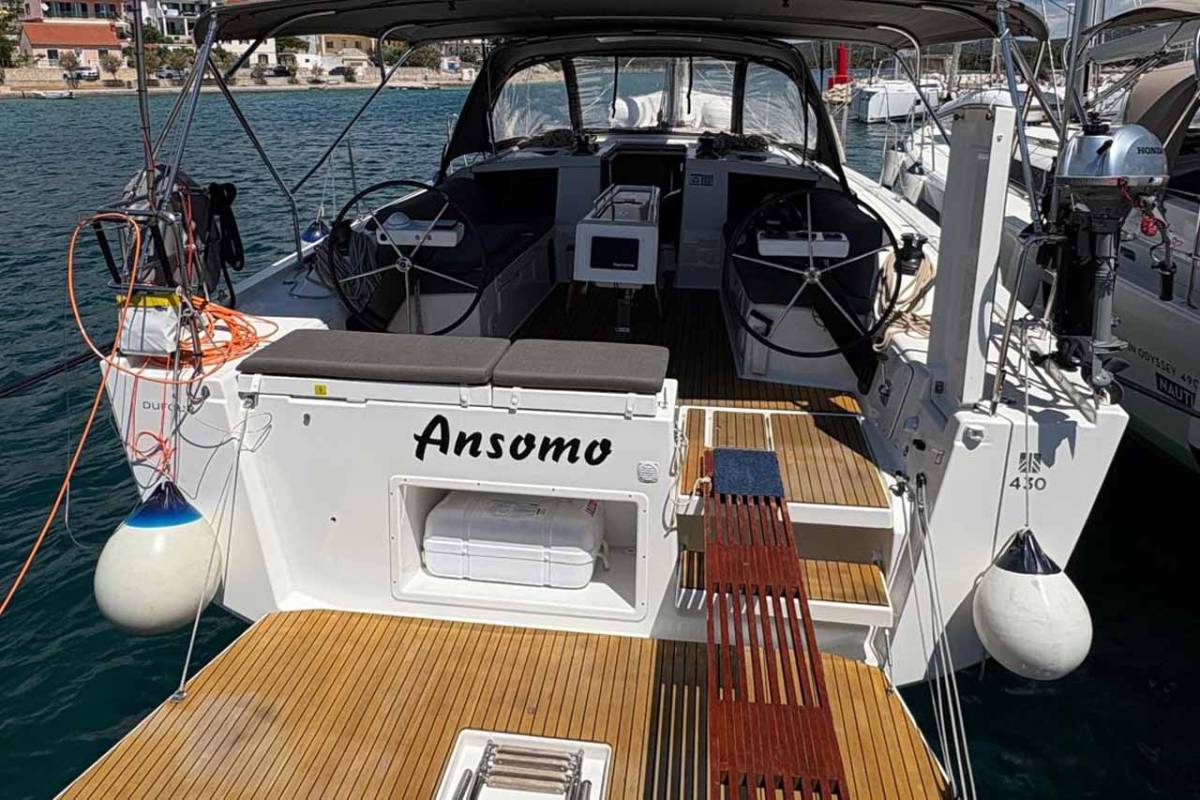 Dufour 430, Ansomo | Yacht Charter Croatia