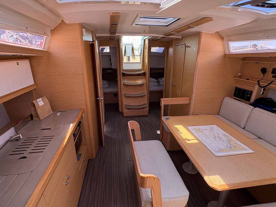 Dufour 430, Ansomo | Yacht Charter Croatia