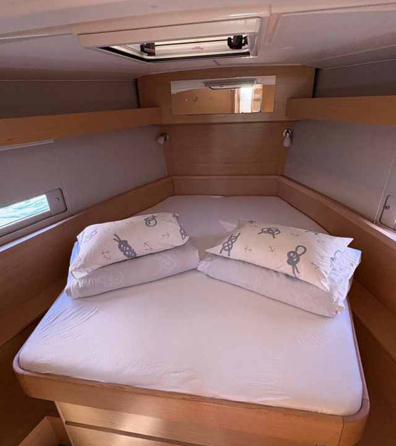 Dufour 430, Ansomo | Yacht Charter Croatia