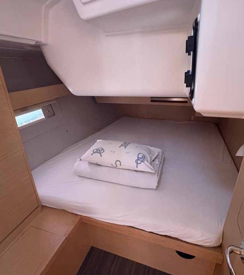 Dufour 430, Ansomo | Yacht Charter Croatia
