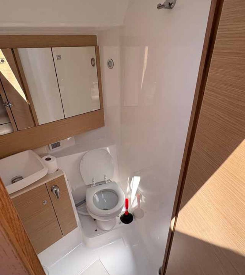 Dufour 430, Ansomo | Yacht Charter Croatia