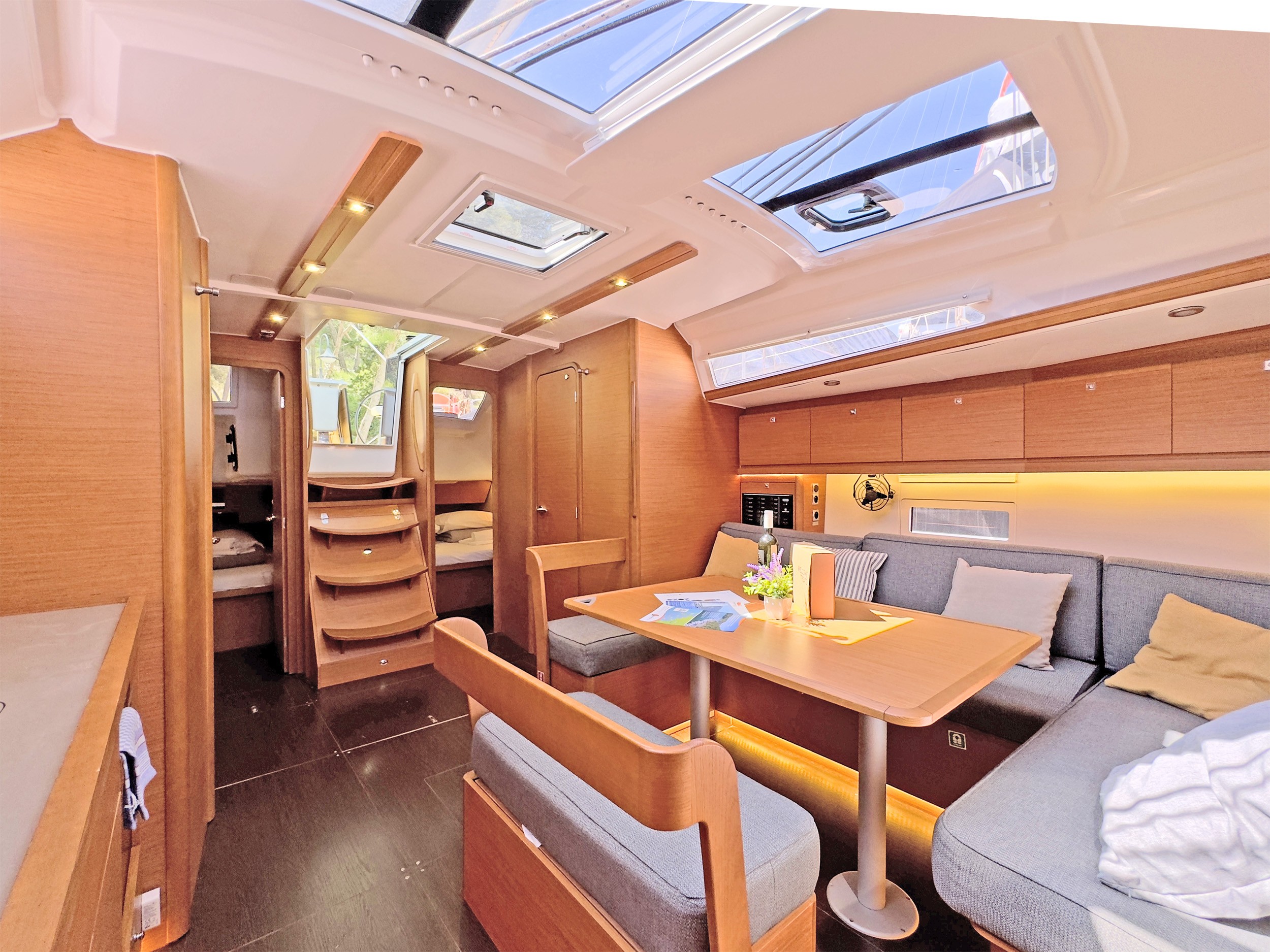 Dufour 430, First Love | Yachtcharter Kroatien