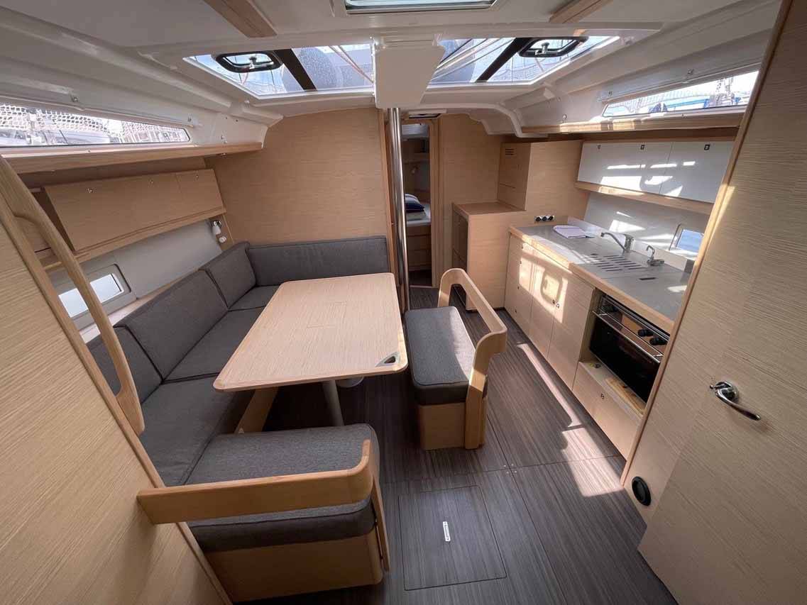 Dufour 430, Karla | Yacht Charter Croatia