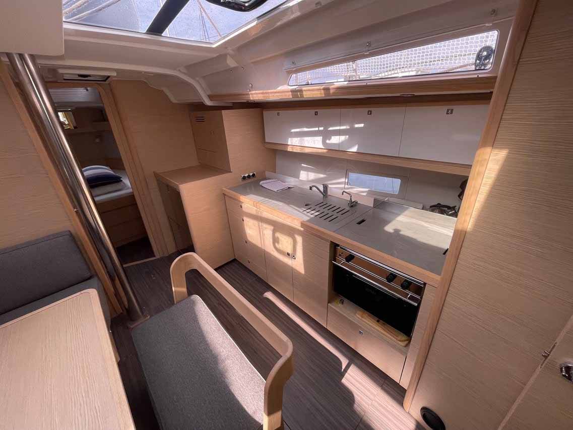 Dufour 430, Karla | Yacht Charter Croatia