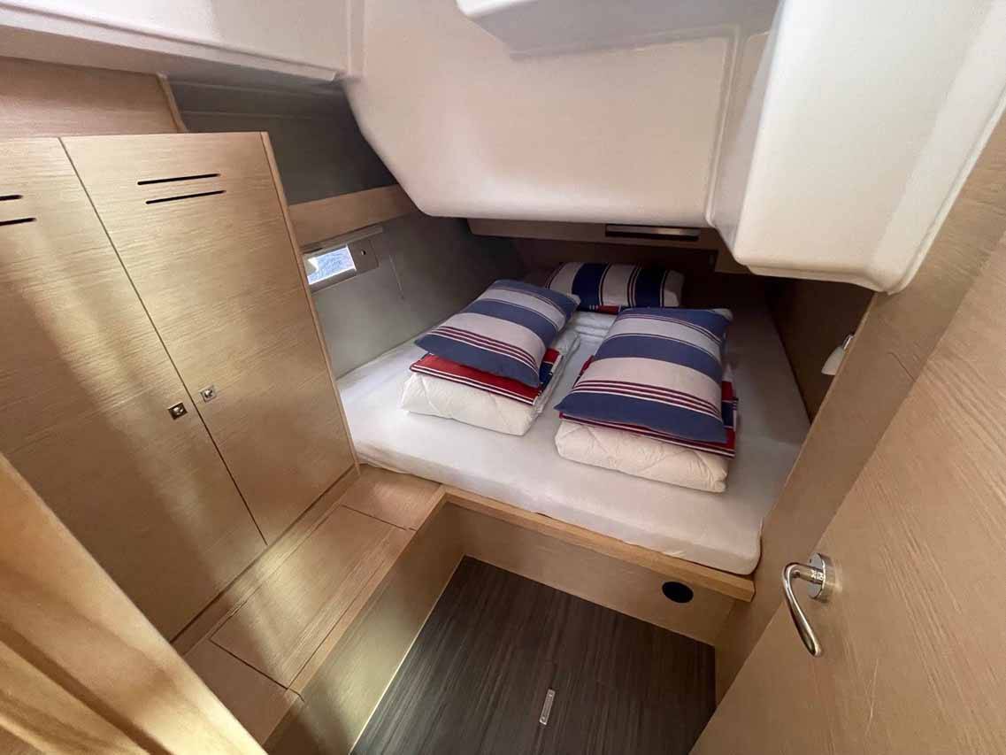 Dufour 430, Karla | Yacht Charter Croatia